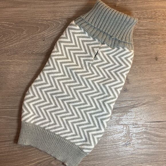 Gray & White Chevron Striped Dog Sweater - Picture 2 of 10